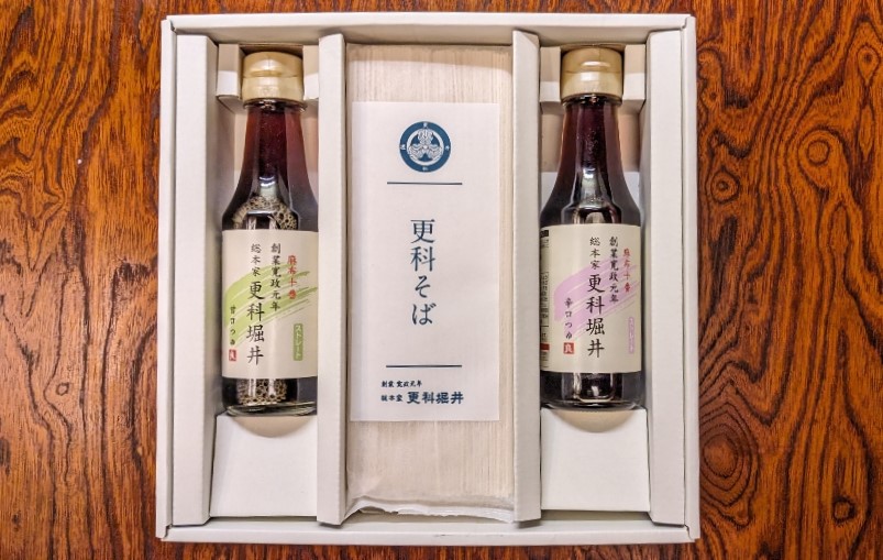 [お歳暮早割対象商品]更科そば詰合せ（そば3袋6人前、つゆ2本4人前）   ※12月1日以降お届け