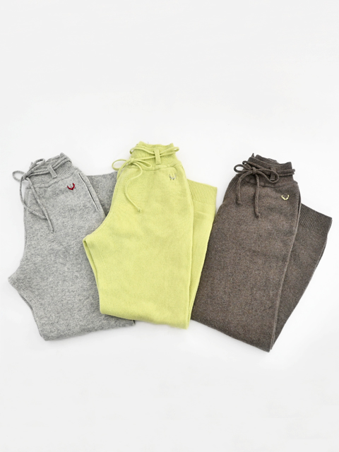 unfil (アンフィル) FINE LAMBS WOOL BELTED PANTS (ニットパンツ)
