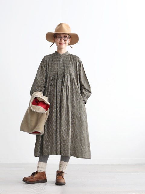 maison de soil (メゾンドソイル)　フラワーモチーフ・ピンタックシャツワンピース（全２色）