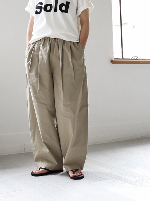 TRAVAIL MANUEL (トラバイユマニュアル)　コンパクトウェザー・コクーンパンツ