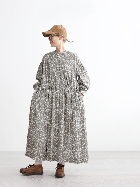 TOUJOURS (トゥジュー)　Classic Gathered Dress (小花柄・ギャザーワンピース)