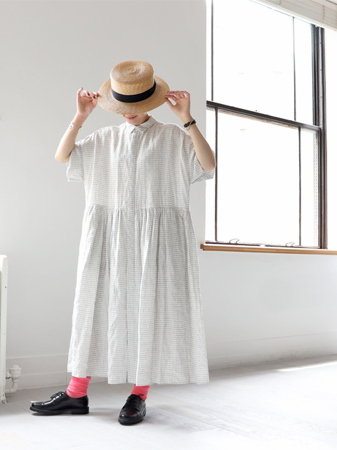 TOUJOURS (トゥジュー)　Random Pleated Cuff Sleeve Shirt Dress (ウィンドウペン・ギャザーワンピース)