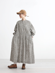 TOUJOURS (トゥジュー)　Classic Gathered Dress (小花柄・ギャザーワンピース)