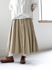 TRAVAIL MANUEL (トラバイユマニュアル)　コンパクトウェザー・タックフレアースカート