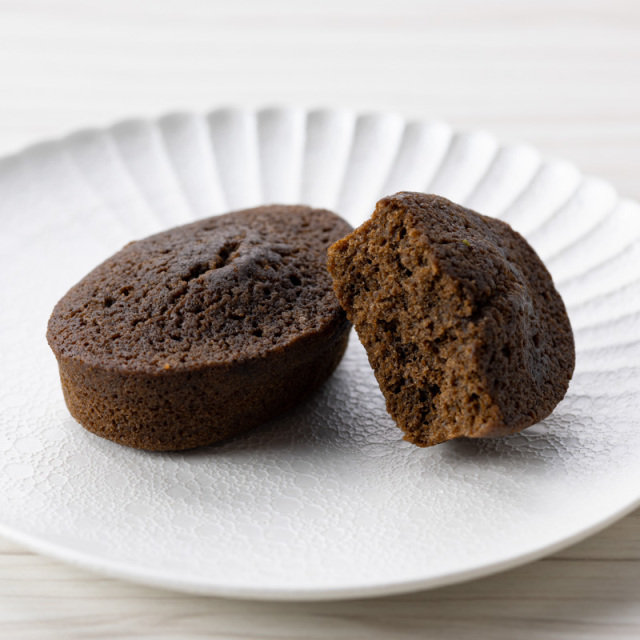 フィナンシェお濃いほうじ茶