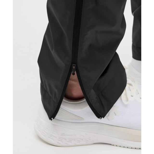 デサント ウィンドブレーカー