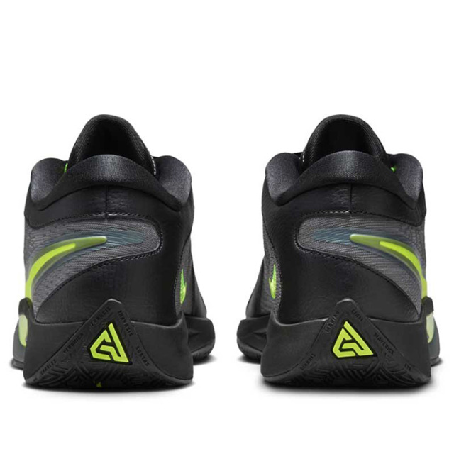 ナイキ バッシュ ヤニス ズーム フリーク 6 EP FJ7807-001