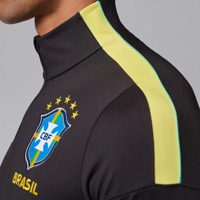 ナイキ ブラジル ストライク メンズ ジョーダン Dri-FIT サッカー ニット ドリルトップ IQ3293-010