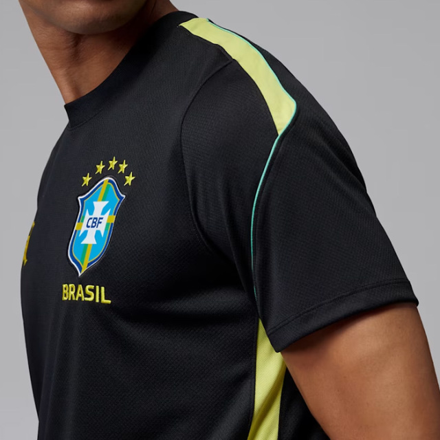 ナイキ ブラジル ストライク メンズ ジョーダン Dri-FIT サッカー ショートスリーブ ニット トップス IQ3294-010