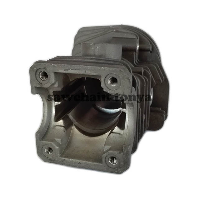 シリンダー ピストンセット ハスクバーナ 340 345 3枚目