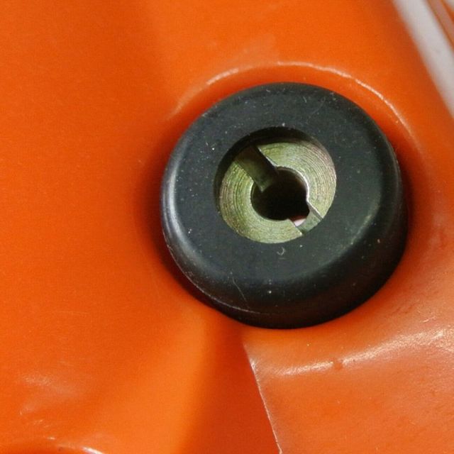 社外品 シリンダーカバー スチール MS240 MS260