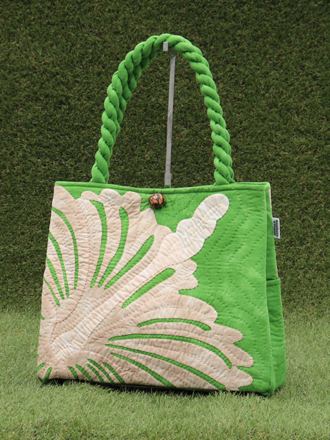 ハワイアンキルトバッグ　ハイビスカス