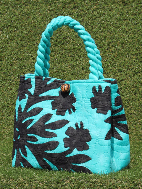 ハワイアンキルトバッグ　ハイビスカス