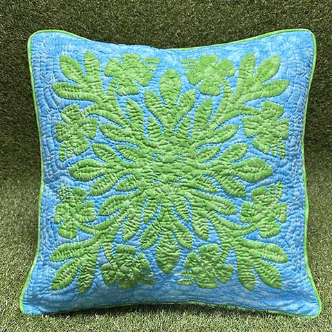 ハワイアンキルトクッションカバー　ハイビスカス