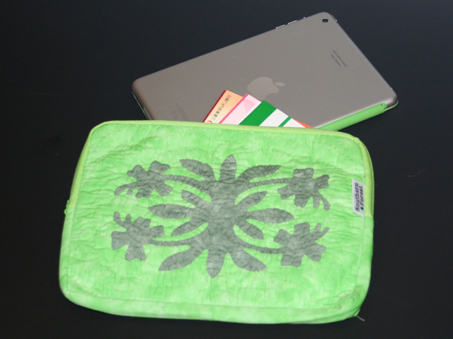 アイパッドミニケース