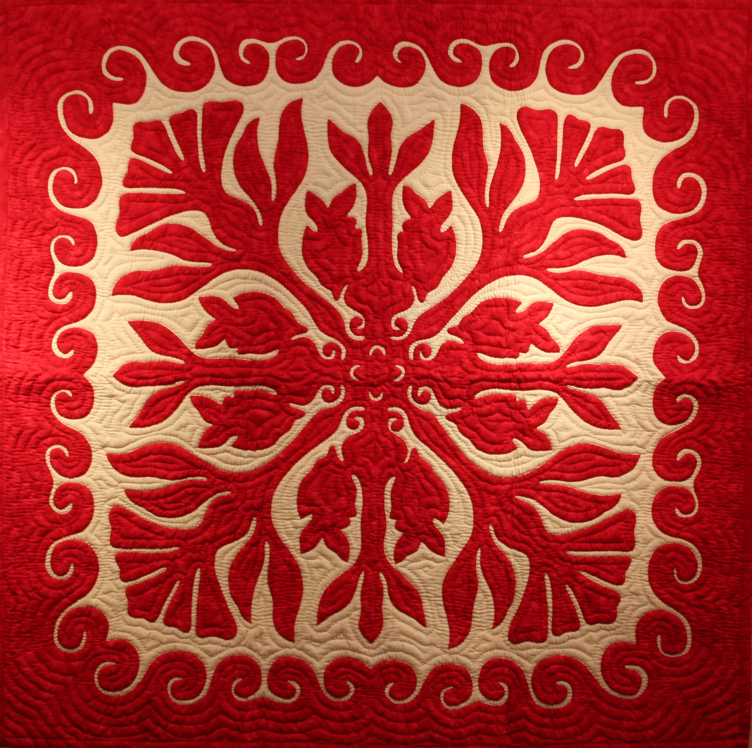 ハワイアンキルト、タペストリー、さんご礁の中の魚、赤、中心