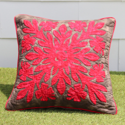 23.　クッションカバー45cm角　ハイビスカス　レッド　オン　 EDブラウン　
