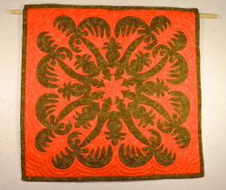 60センチ角、ハワイアンキルト、ムラ染め、タペストリー、手縫い、色合い、夕日とやしの木、ダークブラウン、ダークオレンジ