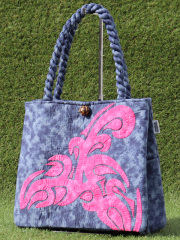 ハワイアンキルトバッグ　ホエールテイル　クジラの尾