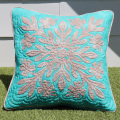 ハワイアンキルトクッションカバー　ハイビスカス