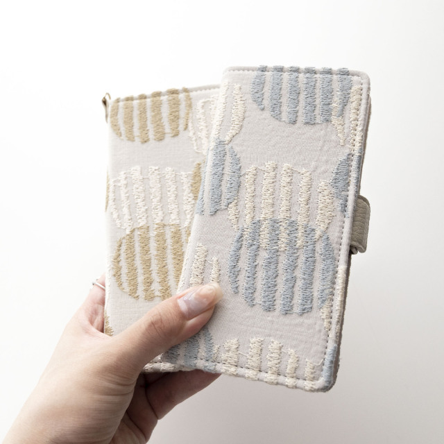 多機種対応 スマホケース 手帳型 【 北欧 サークルストライプ 刺繍 】