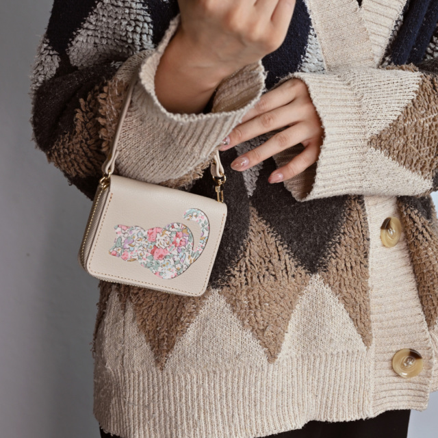 お札が折れない コンパクトウォレット 【 リバティ猫 ・ リバティうさぎ 】 