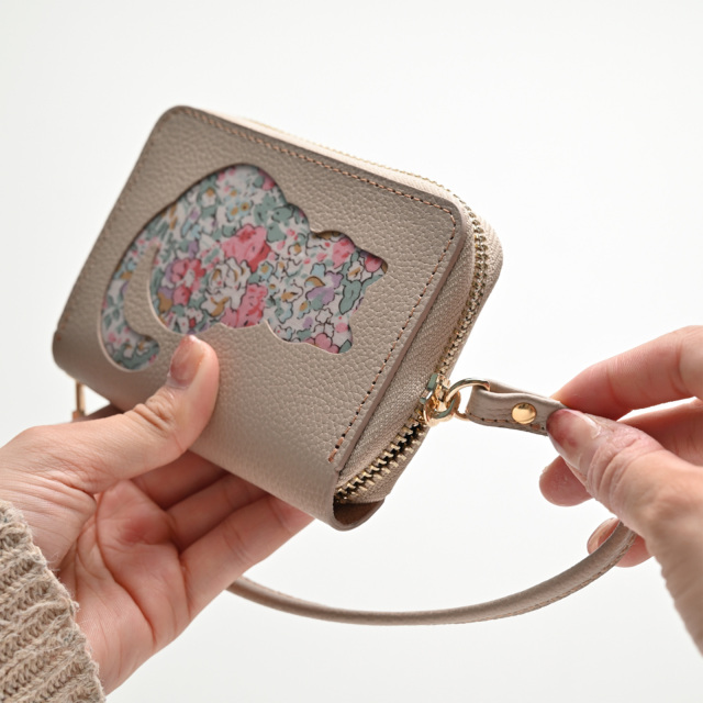 お札が折れない コンパクトウォレット 【 リバティ猫 ・ リバティうさぎ 】 