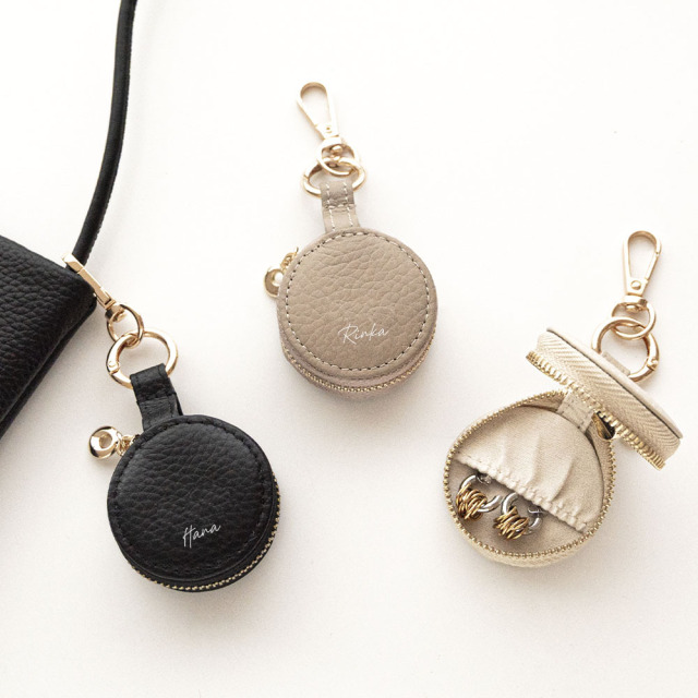 ラウンド ミニ アクセサリーポーチ 【 本革 ニュアンス 名入れ 】