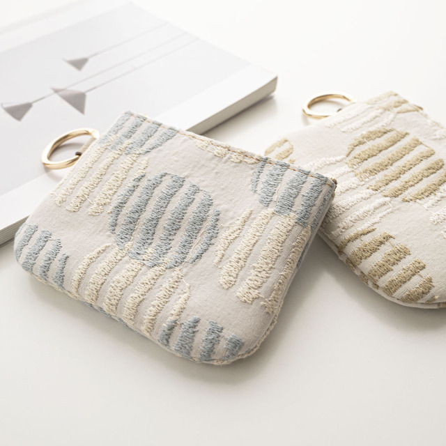 リング付きポーチ 【 北欧 サークルストライプ 刺繍 】