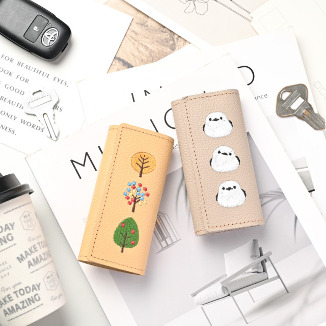 三つ折り キーケース 【 シュリンクレザー 刺繍 】