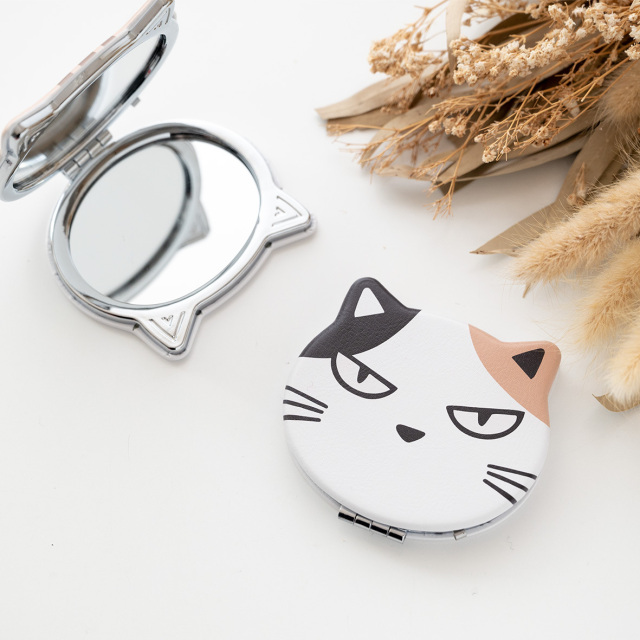 猫型 コンパクトミラー 【 ちょいワル 猫 】