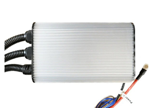 MANTA EQUIPMENT／マリンエアコン MA7000DC（DC12V） ☆74016