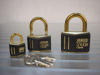 【メール便可】ＡＢＵＳ　シリンダー南京錠　ブラスパドロック Ｔ８４ＭＢ（１５Lｍｍ）