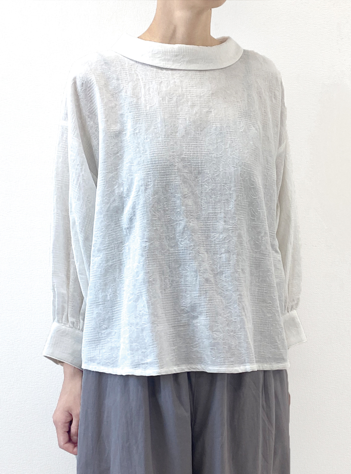 50%OFF! ジャガードターンカラープルオーバー