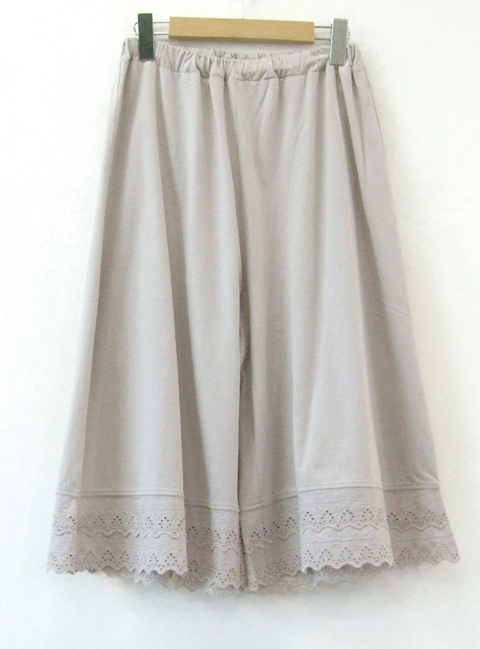 50%OFF! 天竺レーシーキュロット