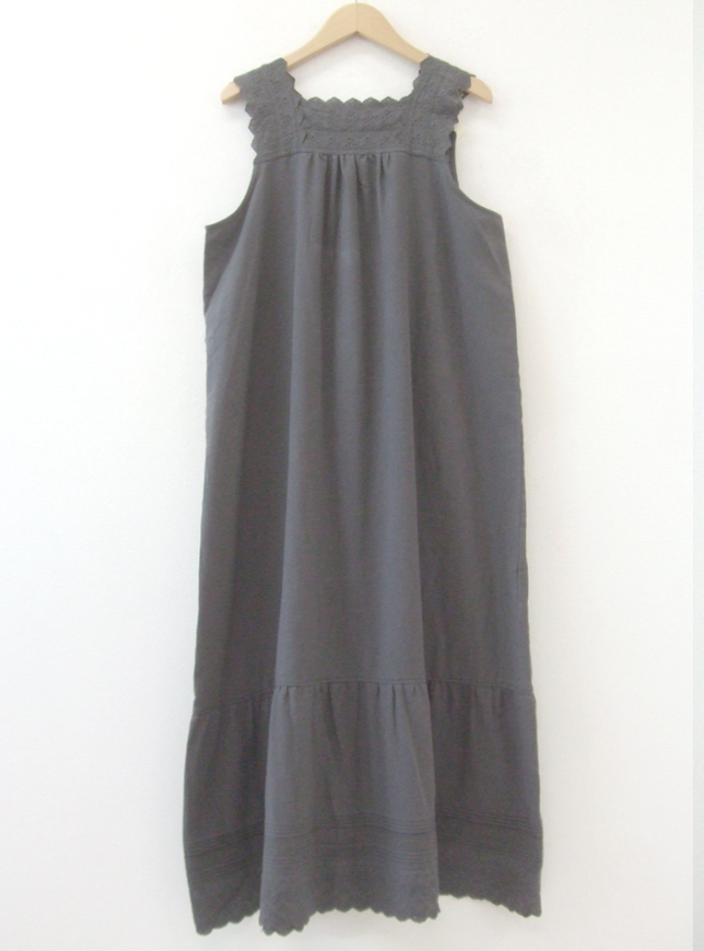 ビエラレーシーペチワンピース