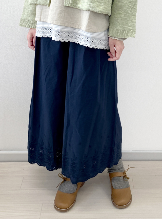 50%OFF! 綿ツイルスカラ刺繍キュロット