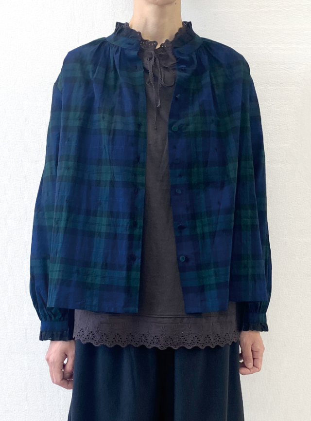 先染めドット刺繍ブラウス