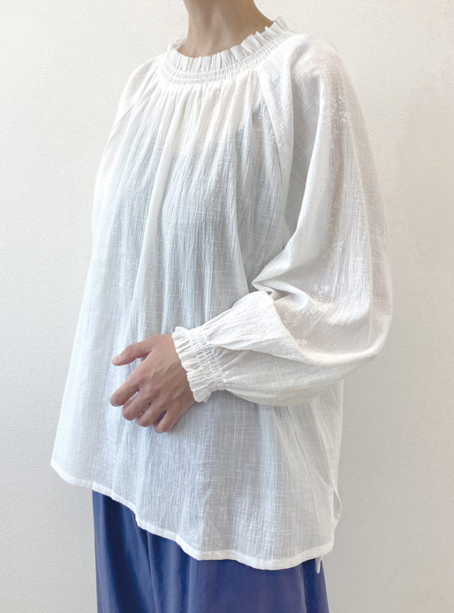 スラブガーゼ袖刺繍ラグランプルオーバー