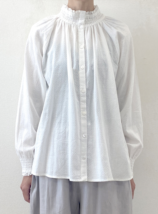 50%OFF! ドビーシャーリングブラウス