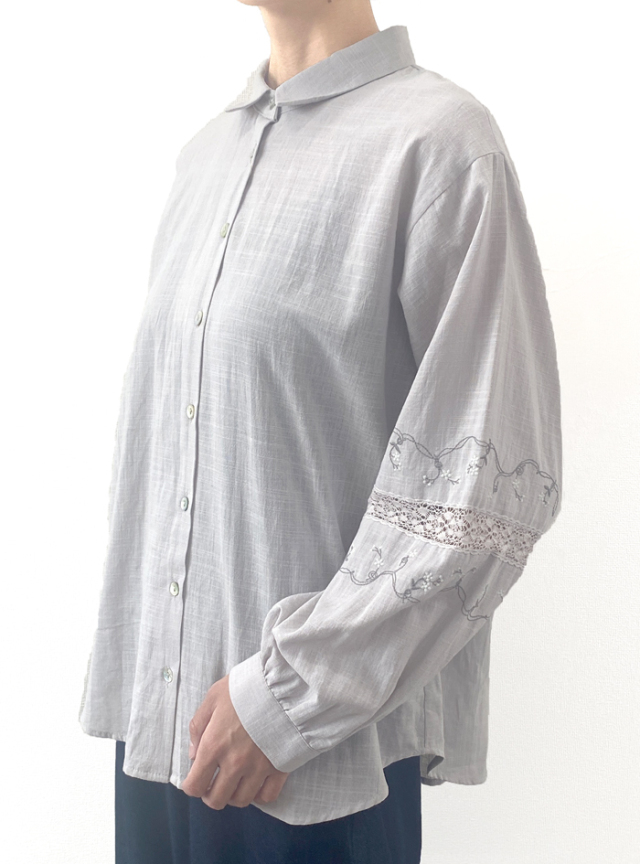 50%OFF! コットン袖刺繍ブラウス