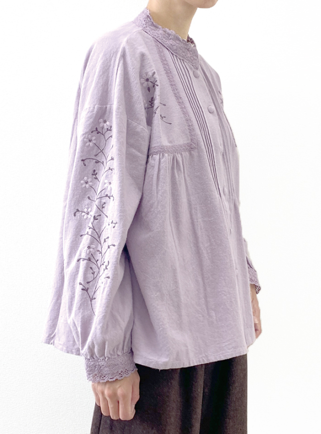 50%OFF! 綿起毛袖刺繍入りブラウス