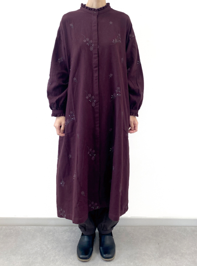 綿花刺繍フリル前開きワンピース