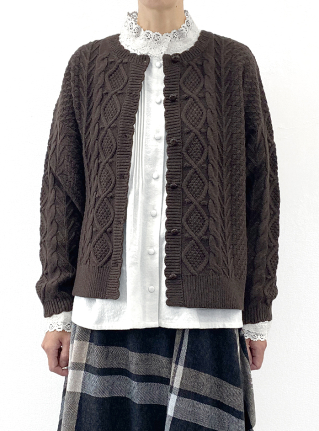 ウール混ニットケーブルカーディガン