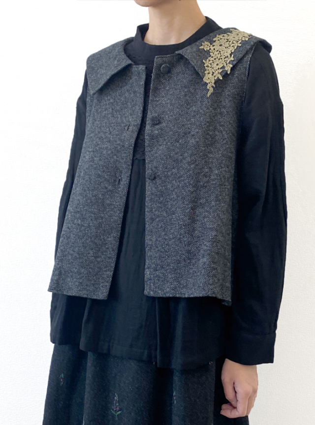 50%OFF! ツィード衿付きベスト