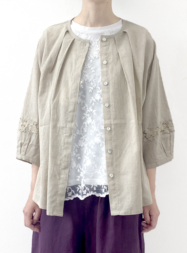 綿麻袖花モチーフブラウス