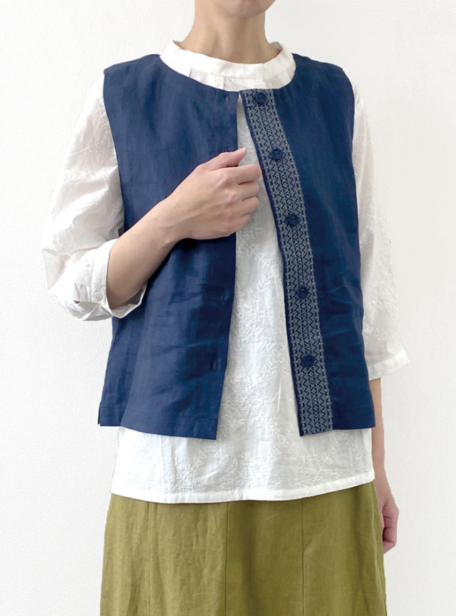 50%OFF! リネン刺繍入りベスト