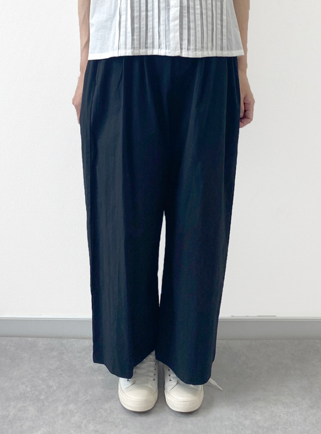 スラブストレッチタックパンツ