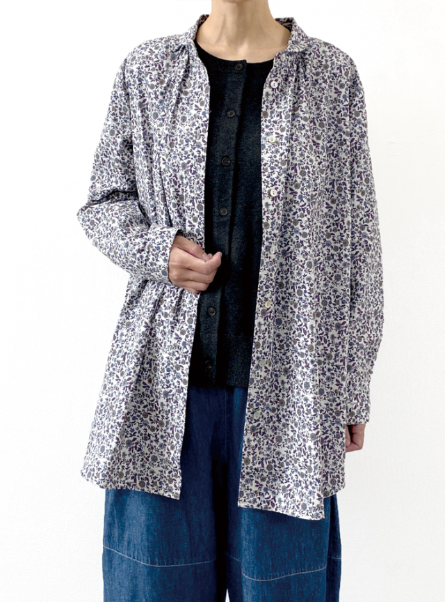 50%OFF! 小花プリントロングシャツ