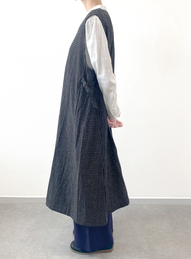 接結Vネックジャンパースカート